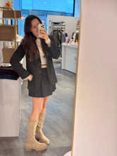 Load image into Gallery viewer, Beige Boots - Shoes
