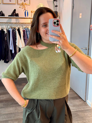 Olive Cut Out - Pull