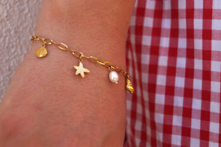 Beachy Shell Charms - Bracelet