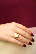 Load image into Gallery viewer, White Elise Stone - Ring
