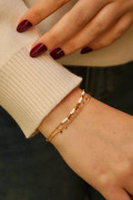 Load image into Gallery viewer, White &amp; Gold Pearls (2-in-1) - Bracelet
