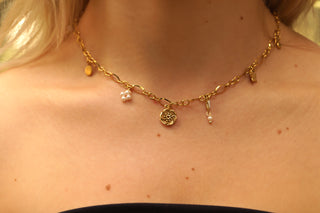 Vintage Flowers & White Pearls  - Necklace