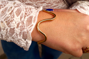 Wavy Bangle - Bracelet