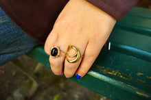 Load image into Gallery viewer, Intertwined Circles - Ring
