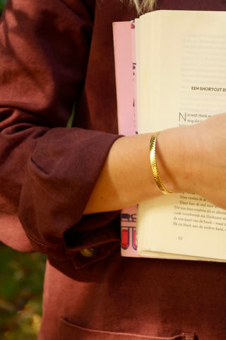 Fine Bangle - Bracelet