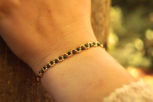 Load image into Gallery viewer, Green &amp; Gold Pearly Waves - Bracelet
