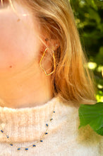 Load image into Gallery viewer, Big Oval - Earrings
