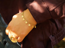 Load image into Gallery viewer, Multi Flower Charms - Bracelet
