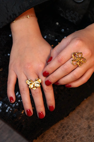 Wobbly Flower - Ring