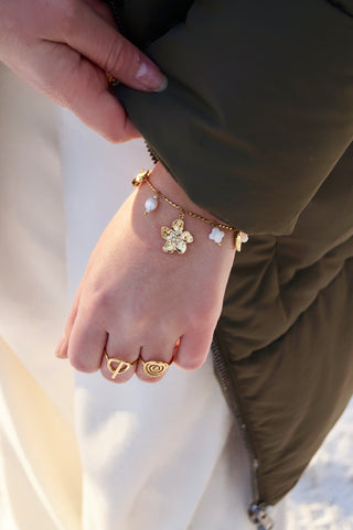White Pearly Charms - Bracelet