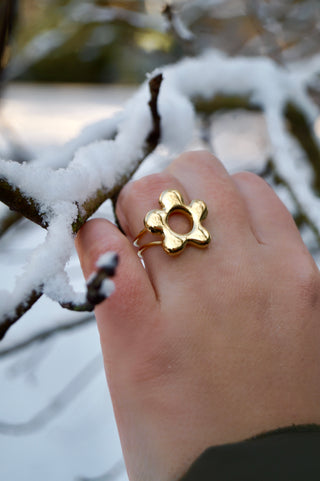 Open Chunky Flower - Ring