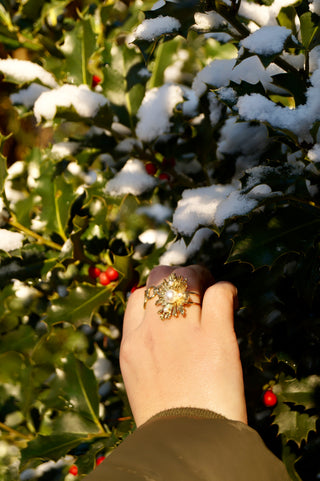 White Frosty Flower - Ring