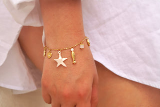 White Sandy Fish Charms - Bracelet