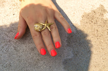 Load image into Gallery viewer, Big Starfish Shell - Ring
