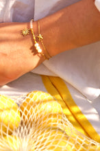Load image into Gallery viewer, White Sunny Pearls &amp; Stones - Bracelet
