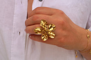 Big Valerie Flower - Ring