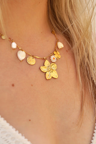 White Flower Pearl Charms Fine Chain - Necklace