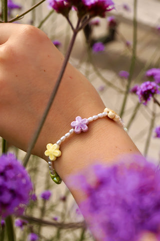 Rainbow Pearl Bollie Flower - Bracelet