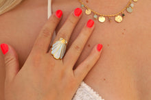 Load image into Gallery viewer, Blue Ariëlle Shell - Ring
