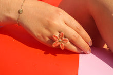 Load image into Gallery viewer, Red Beachy Flower - Ring
