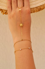 Load image into Gallery viewer, Diamond Sun &amp; Clover Hand Chain - Bracelet
