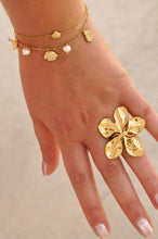 Load image into Gallery viewer, Small Pearly Shell Charms  - Bracelet
