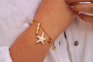 White Sandy Fish Charms - Bracelet