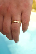 Load image into Gallery viewer, Multi Mini Starfishies - Ring
