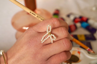 Elastic Pearly Bow - Ring