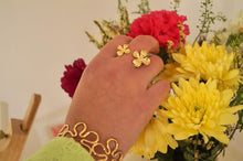 Load image into Gallery viewer, Double Louise Flower - Ring
