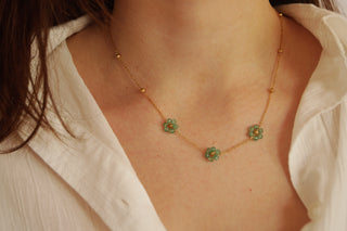 Green Summer Flowers - Necklace