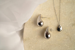 Silver Teardrop - Necklace