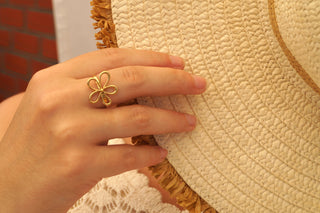 Daisy Open Flower - Ring