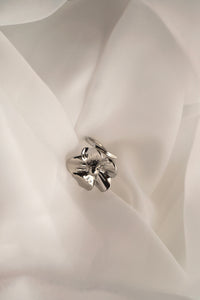 Silver Amour Flower - Ring