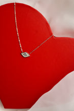 Load image into Gallery viewer, Silver Sparkly Eye - Necklace
