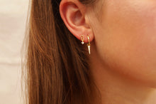 Load image into Gallery viewer, Triangle Diamonds - Earrings
