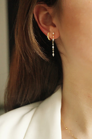 White Floral - Earrings