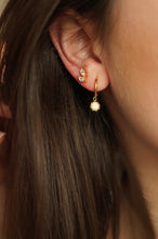 Load image into Gallery viewer, White Marie - Earring(s)
