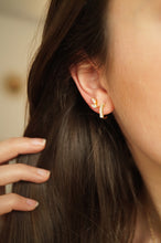 Load image into Gallery viewer, White Marie - Earring(s)
